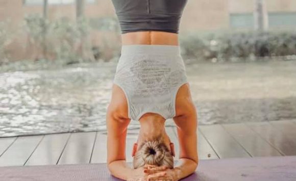 Sirsasana (Headstand)